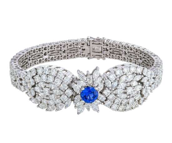 SAPPHIRE AND DIAMOND NECKLACE, BRACELET, EARRING AND RING SUITE, MARCONI - Foto 9