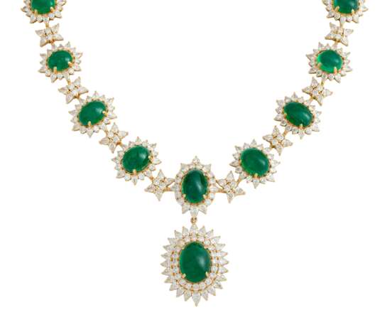 EMERALD AND DIAMOND NECKLACE, BRACELET, EARRING AND RING SUITE WITH GÜBELIN REPORT, MARCONI - photo 2