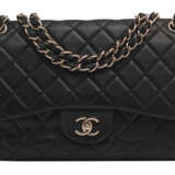 Chanel «Timeless Classic Double Flap Bag Medium» - photo 1
