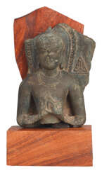 Fragment einer Buddhastatue