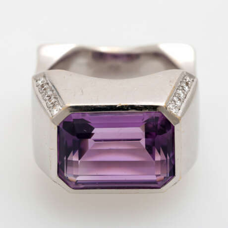 Ring mit Amethyst 8,4 ct., - Foto 1