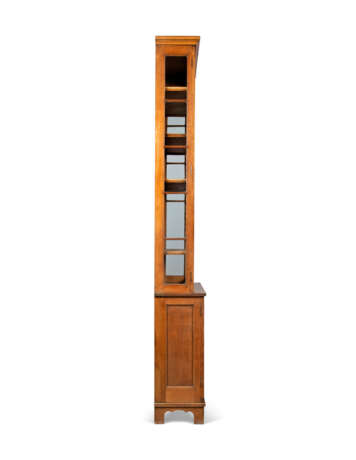 A SCOTTISH ARTS AND CRAFTS OAK LIBRARY BOOKCASE - фото 4