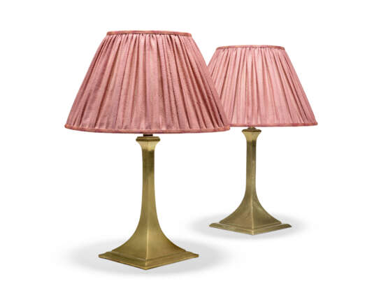 A PAIR OF ENGLISH LACQUERED-BRASS TABLE LAMPS - photo 1