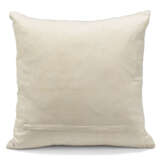 A GROUP OF EIGHT CUSHIONS - photo 9