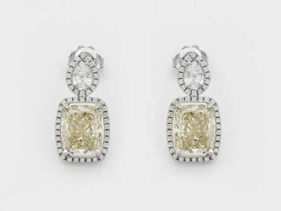 Paar hochkarätige Diamant-Ohrgehänge - photo 1