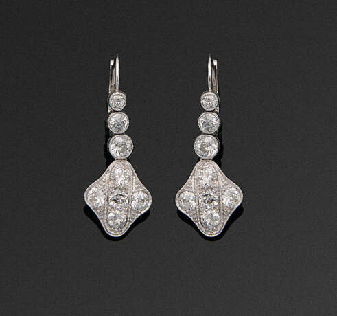 Paar elegante Art Déco-Diamantohrringe - Foto 1