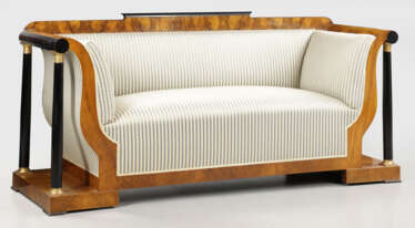 Großes Biedermeier-Sofa
