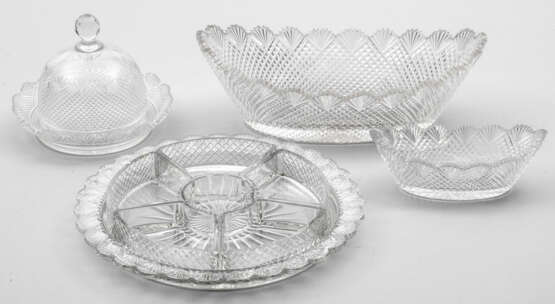 Vier Kristallglasobjekte im viktorianischen Stil - photo 1