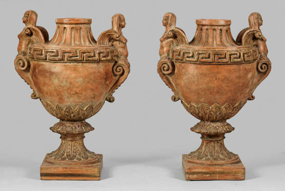 Paar große "Egyptian Revival"-Vasen - photo 1