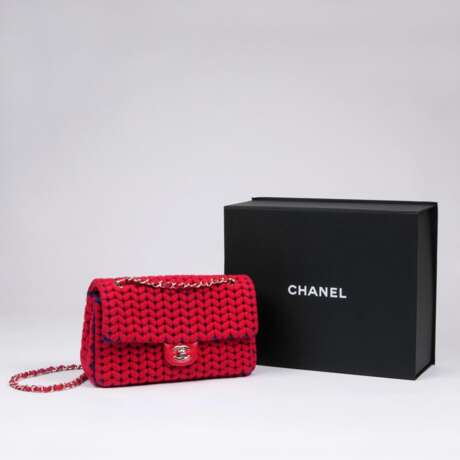Chanel. Red Braided Flap Bag - photo 2