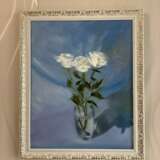 Gemälde „Weiße Rosen“, Leinwand auf dem Hilfsrahmen, Ölfarbe, Impressionismus, Stillleben, 2018 - Foto 2