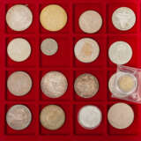Größerer Sammlerposten mit vielen Münzen, Medaillen - photo 6