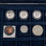 Diverse Münzen und Medaillen mit unter anderem - фото 4
