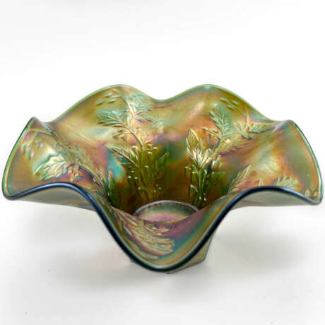 Plate “Holly serving bowl. USA, Fenton, carnival glass, handmade, 1907-1920”, Fenton, Mixed media, 1907 - photo 1