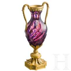 Klassizistische Vase mit violettem Glas, Frankreich, 19. Jahrhundert