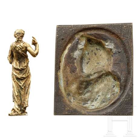 Bronzeplakette und Figur, deutsch, 17. Jahrhundert - photo 2