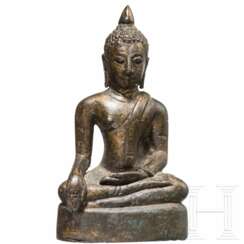 Kleine Skulptur eines sitzenden Buddhas, Thailand, wohl 18. Jahrhundert