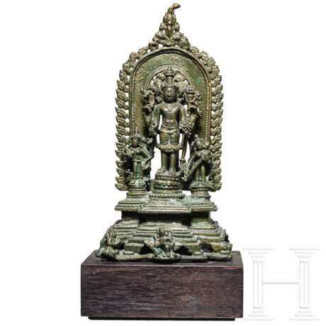 Patha-Stele des Vishnu in Bronze, 18./19. Jahrhundert - Foto 1