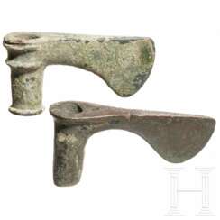Zwei Tüllenäxte, Bronze, Luristan, Westiran, 2500 - 2000 vor Christus