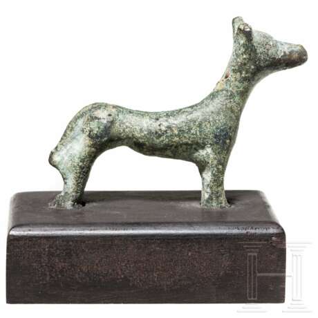 Eindrucksvolle Bronzestatuette eines Hundes, östlicher Mittelmeerraum, 1. Jahrtausend vor Christus - photo 2