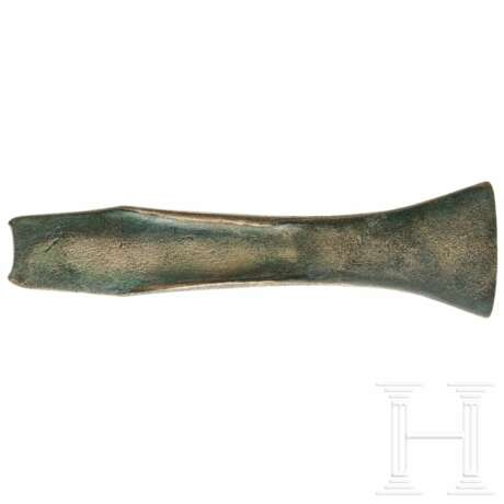 Lappenbeil, Mitteleuropa, Mittlere bis Jüngere Bronzezeit, 1500 - 1000 vor Christus - фото 2