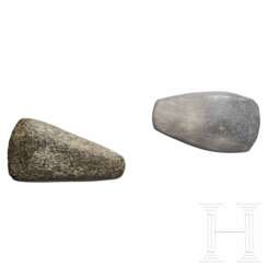 Zwei Steinbeile, Westeuropa, Neolithikum, ca. 5000 vor Christus