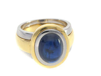 Ring: ehemals sehr teurer, Bicolor-Goldschmiedering mit großem, wertvollen natürlichen Saphir von ca. 4,5ct