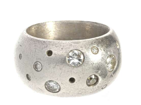 Ring: äußerst breiter und schwerer Diamantring, unikate Goldschmiedeanfertigung - фото 1