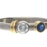 Ring: moderner, weißgoldener Saphir/Brillant-Goldschmiedering - Foto 1
