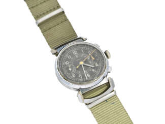 Armbanduhr: sehr seltener Militär-Chronograph mit ungewöhnlichen Bandanstößen und schwarzem Zifferblatt, signiert Campos (mglw. Vulcain), ca.1945