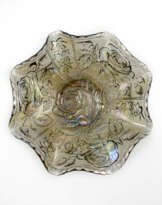 Сервировочная тарелка "Lustre Rose". США, Imperial, карнавальное стекло, ручная работа, 1906-1920 гг Сервировочная тарелка "Lustre Rose". США, Imperial, карнавальное стекло, ручная работа, 1906-1920 гг