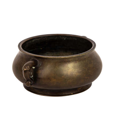 Weihrauchbrenner aus Bronze. CHINA, 19./20. Jahrhundert. - photo 2