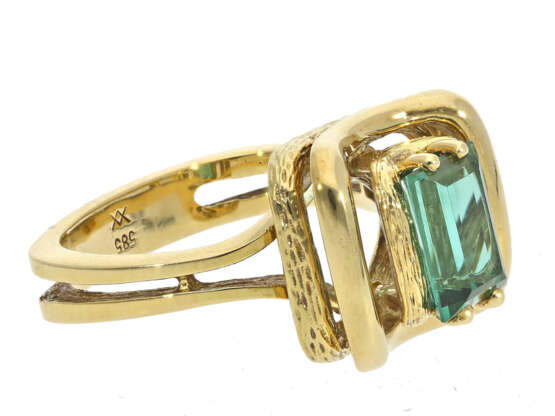 Ring: äußerst dekorativer und außergewöhnlich gefertigter vintage Goldschmiedering mit grünem Farbstein - Foto 2