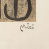 MIRÓ, Joan, NACH (1893-1983), 5 Farblithographien "Figürliche Komposition", - фото 3