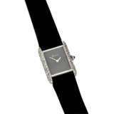 Armbanduhr: feine und ehemals sehr teure Genfer Damenuhr mit Diamantbesatz, 90er Jahre - Foto 1