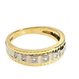 Ring: vintage Bicolor-Goldschmiedering mit Diamantbesatz - фото 1