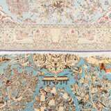 Orientteppich mit Seide. PERSIEN, 20. Jahrhundert, 215x137 cm. - Foto 3