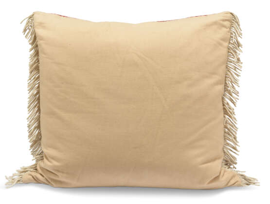 A GROUP OF TEN CUSHIONS - фото 7
