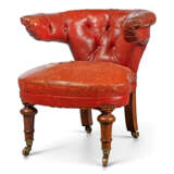 AN EARLY VICTORIAN WALNUT AND RED-LEATHER READING-CHAIR - фото 1