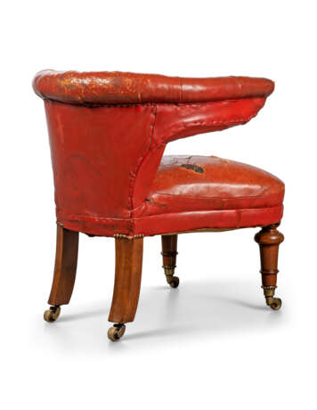 AN EARLY VICTORIAN WALNUT AND RED-LEATHER READING-CHAIR - photo 3