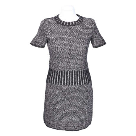 CHANEL exklusives Winterkleid, Größe 36. - Foto 1