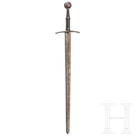 Schwert zu Anderthalbhand, Sammleranfertigung des Historismus im Stil des 15. Jhdts. - photo 1