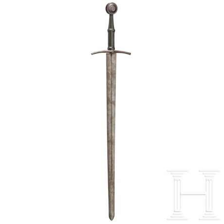 Schwert zu Anderthalbhand, Sammleranfertigung des Historismus im Stil des 15. Jhdts. - photo 2
