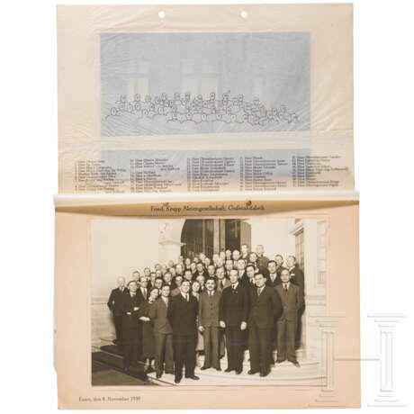 Zwei Gruppenaufnahmen vom Besuch einer russischen bzw. japanischen Militärdelegation bei der Firma Krupp, 1939 bzw. 1941 - photo 4