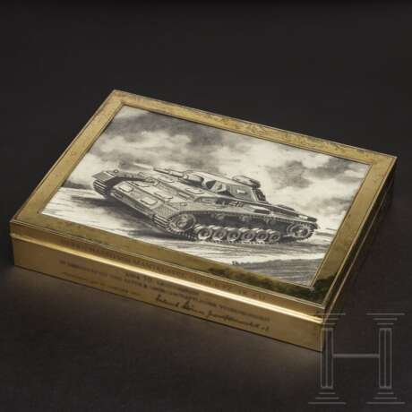 Hasso von Manteuffel (1897 - 1978) - große silbervergoldete Zigarrenschatulle zum 70. Geburtstag am 14. Januar 1967 - Foto 3