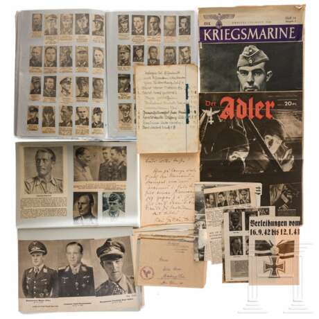 Dokumentensammlung eines Jungen mit Zeitungsauschnitten und Unterschriften von Ritterkreuzträgern - Foto 1