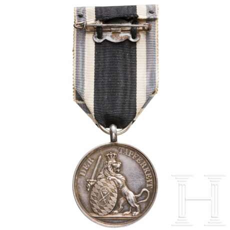 Bayerische silberne Militär-Verdienstmedaille („Tapferkeitsmedaille") aus dem Weltkrieg 1914/18 - фото 2