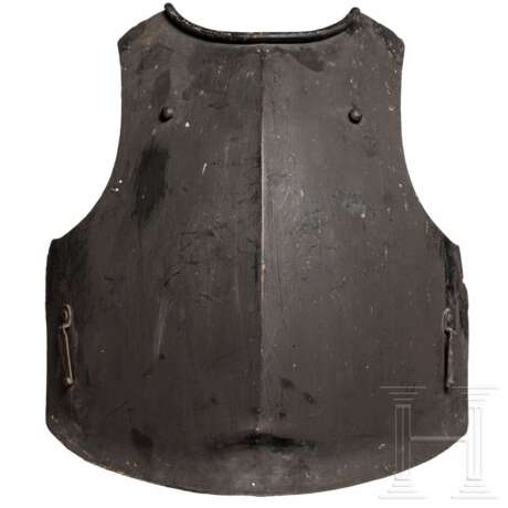 Brustplatte für Mannschaften der Kürassiere, Sammleranfertigung im Stil des 18. Jhdts. - фото 1