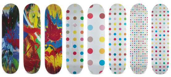 A FULL SET OF DAMIEN HIRST 'SPIN' & ‘SPOTS' SKATEBOARDS - фото 1