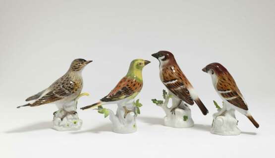 Vier Singvögel - Goldammer, Lerche und zwei Sperlinge Meissen  - photo 1